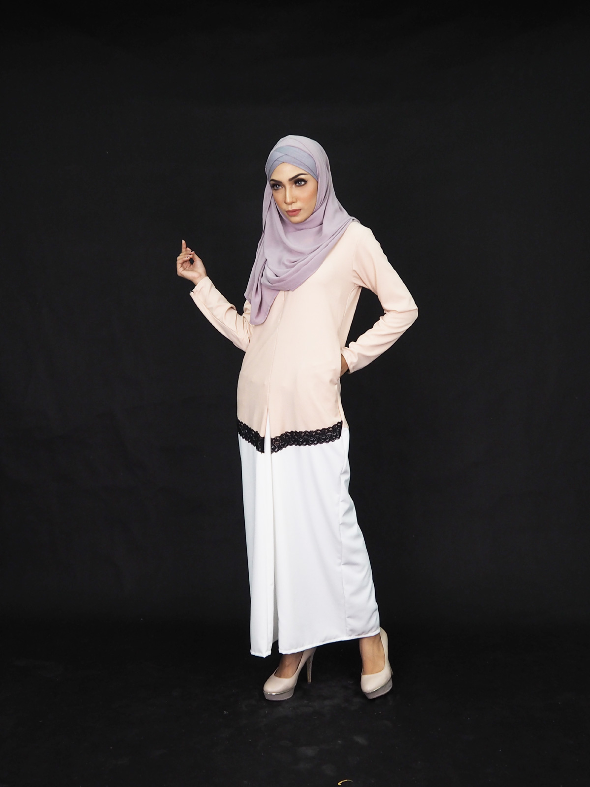 SW4005 Lovely Lace Jubah Cream