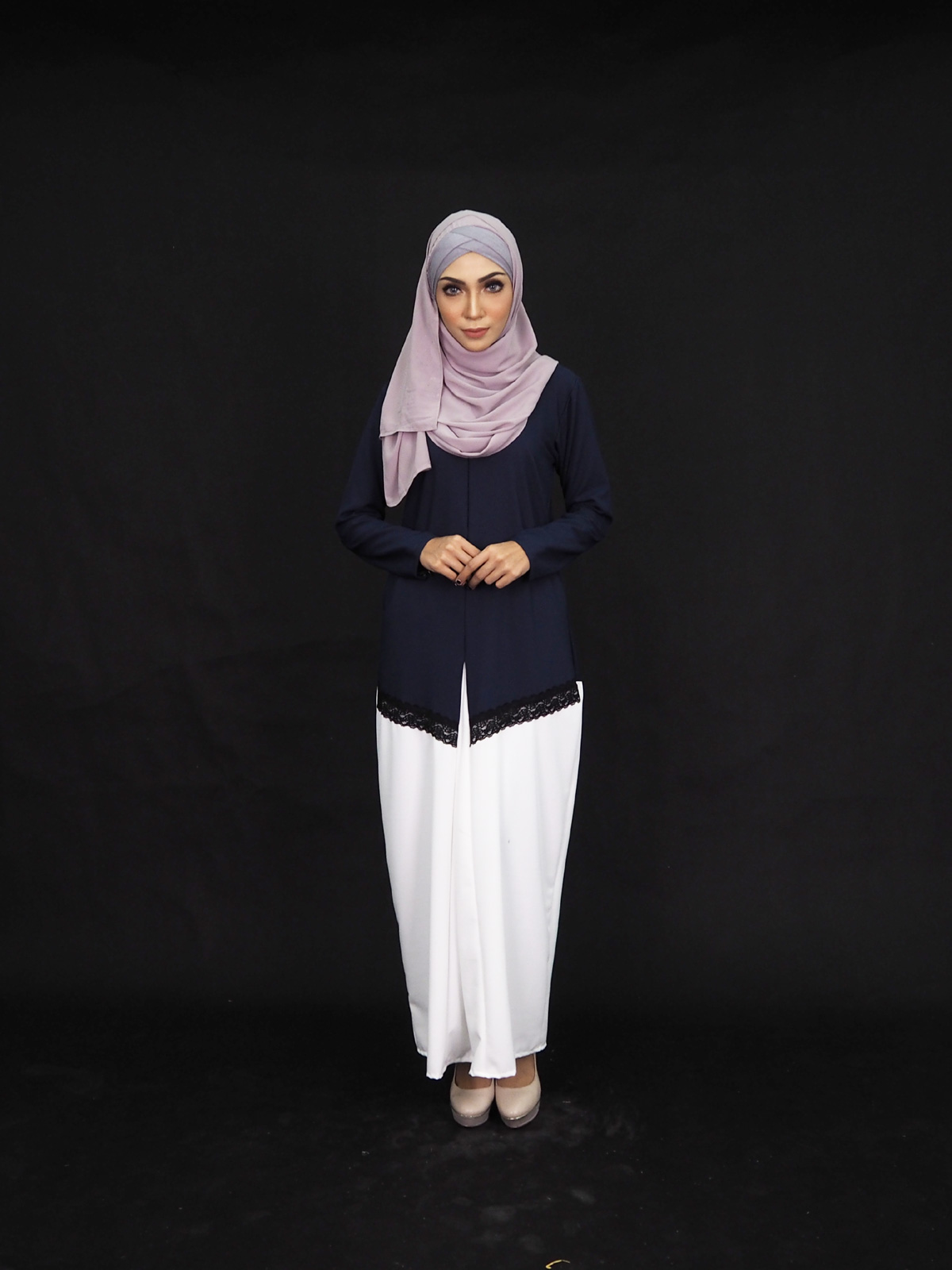 SW4005 Lovely Lace Jubah Dark Blue