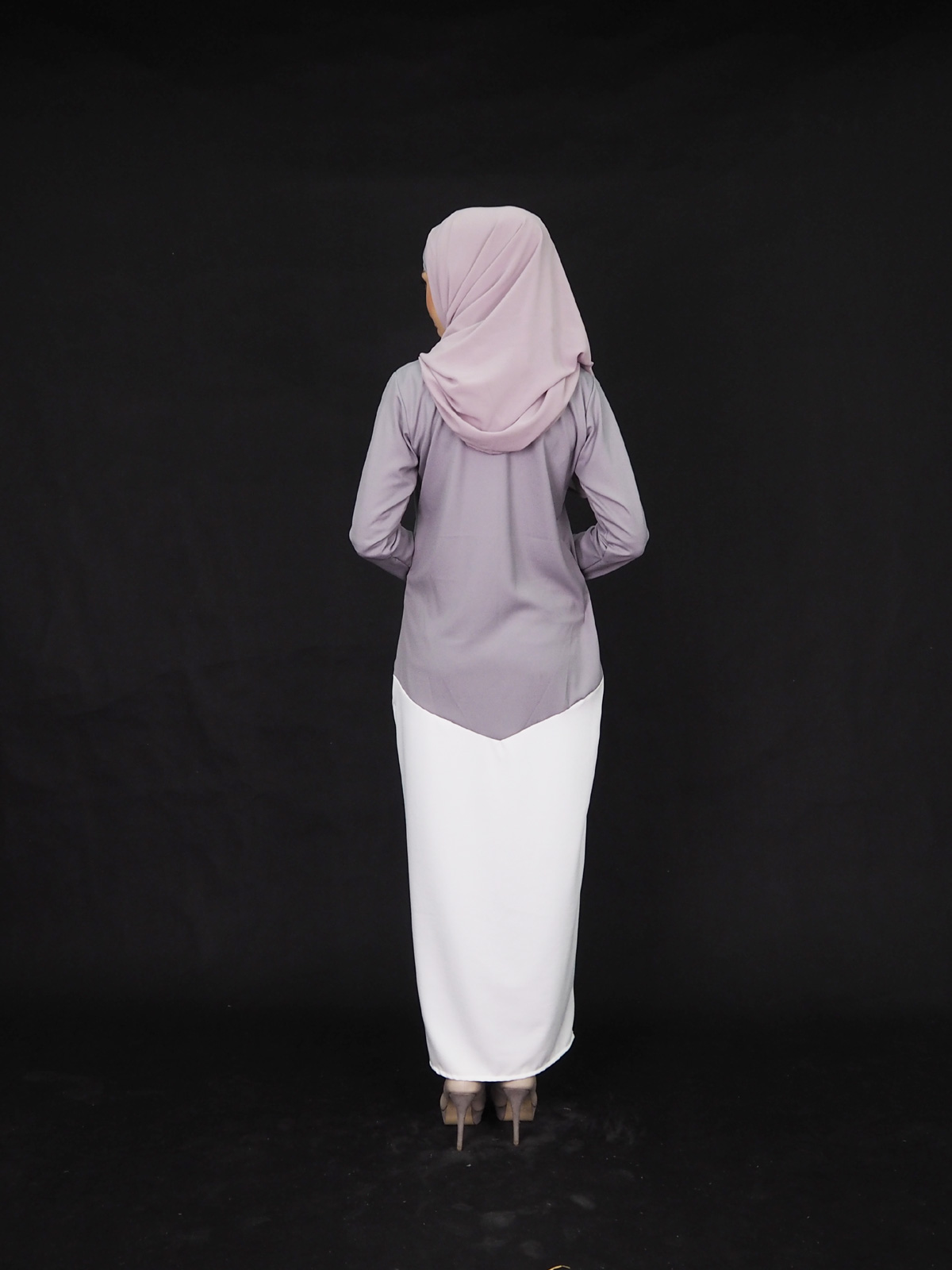 SW4005 Lovely Lace Jubah Grey