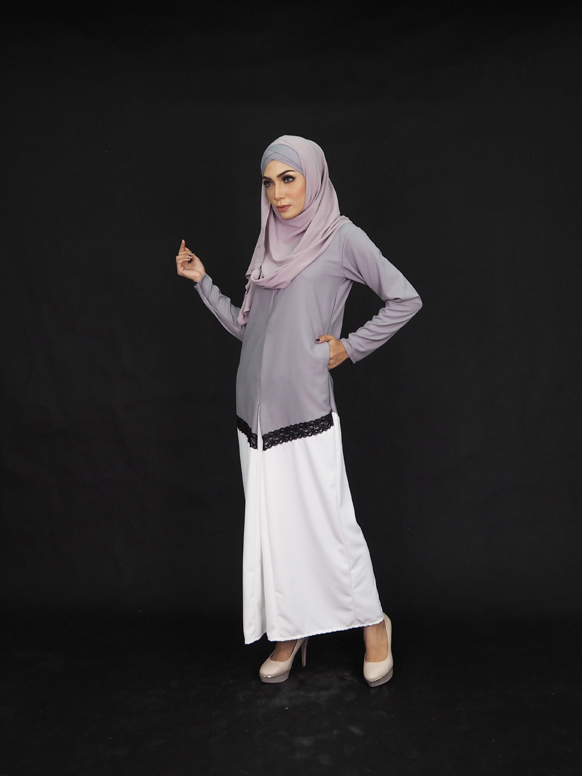 SW4005 Lovely Lace Jubah Grey