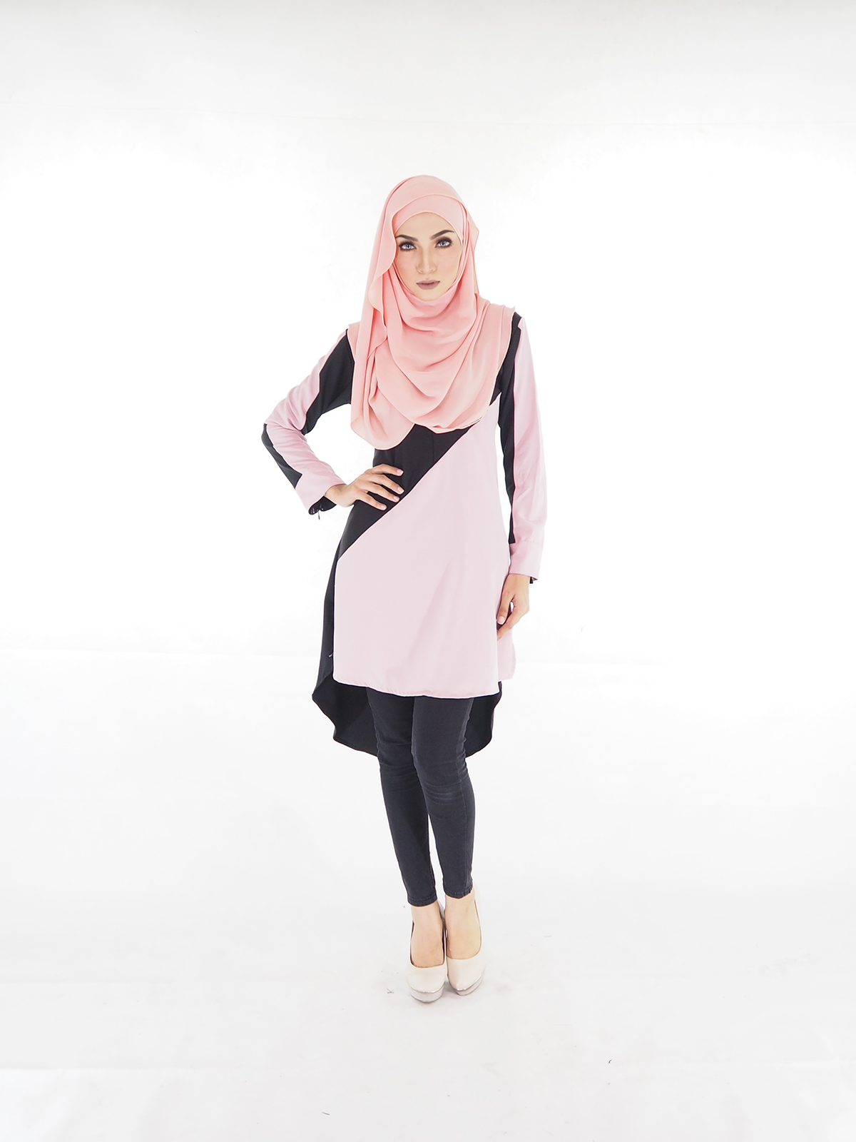 SW4013 Fishtail Blouse Black