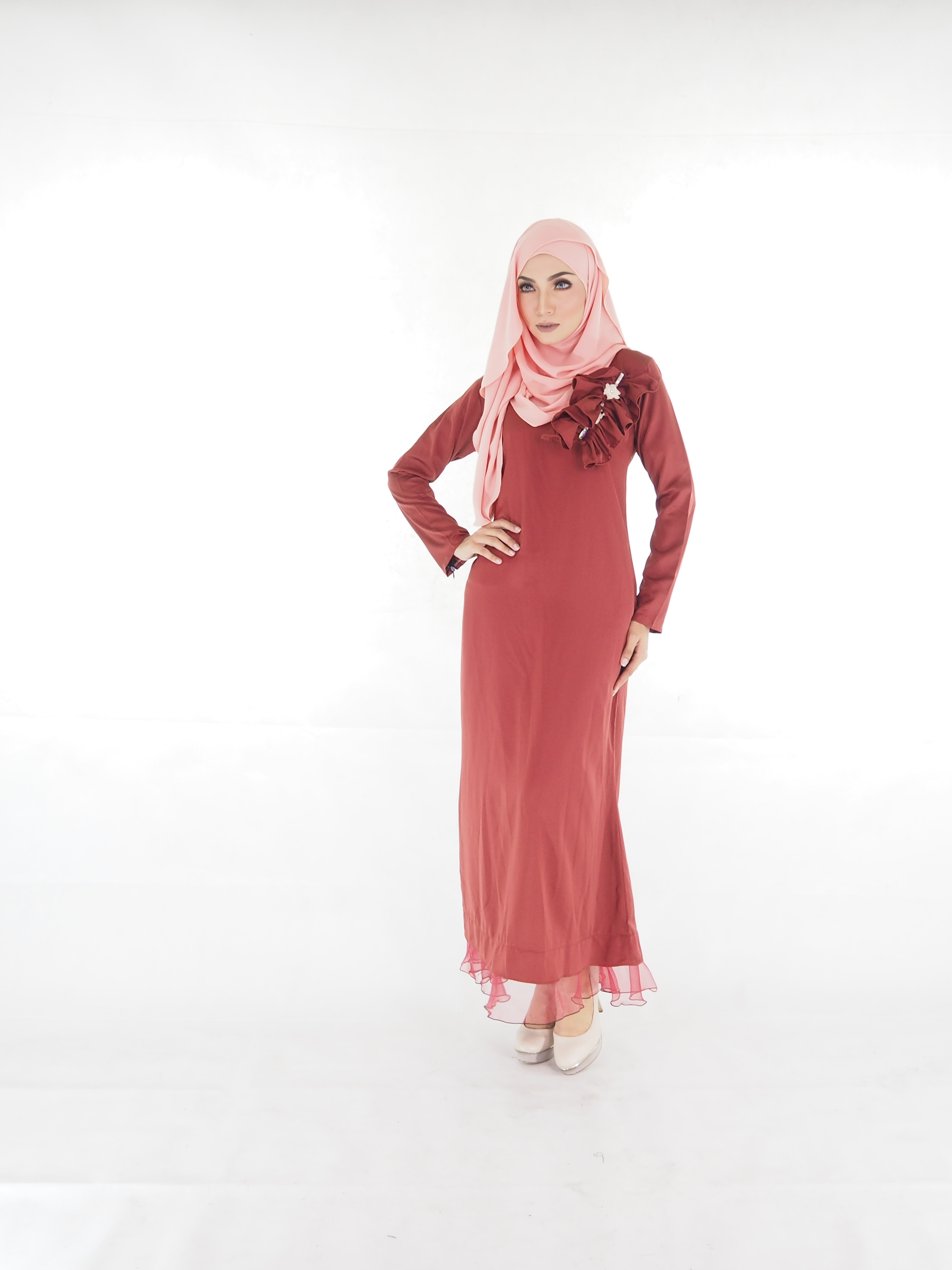 SW4021 Flowers Jubah Maroon