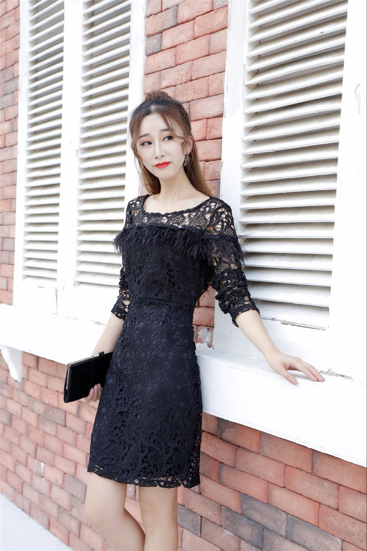 EW2427 Charming Lace Dress Black