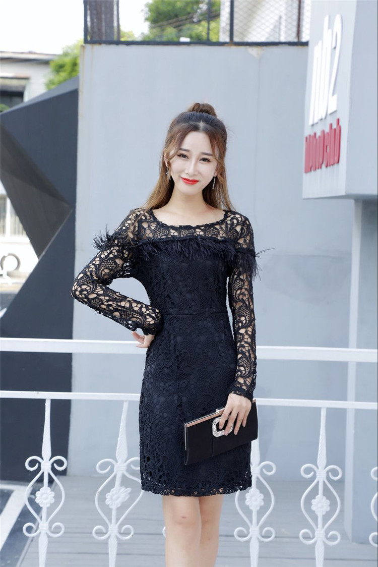 EW2427 Charming Lace Dress Black