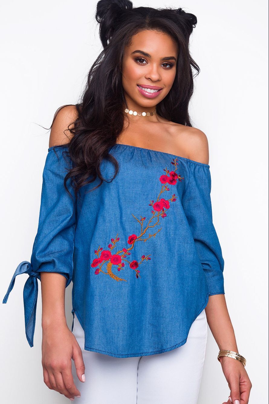 EW2444 Stylish Off-Shoulder Top Blue