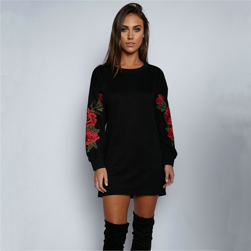 EW2446 Pretty Embroidered Top Black