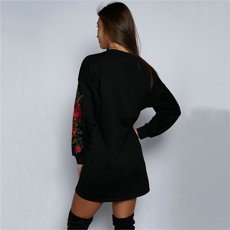 EW2446 Pretty Embroidered Top Black
