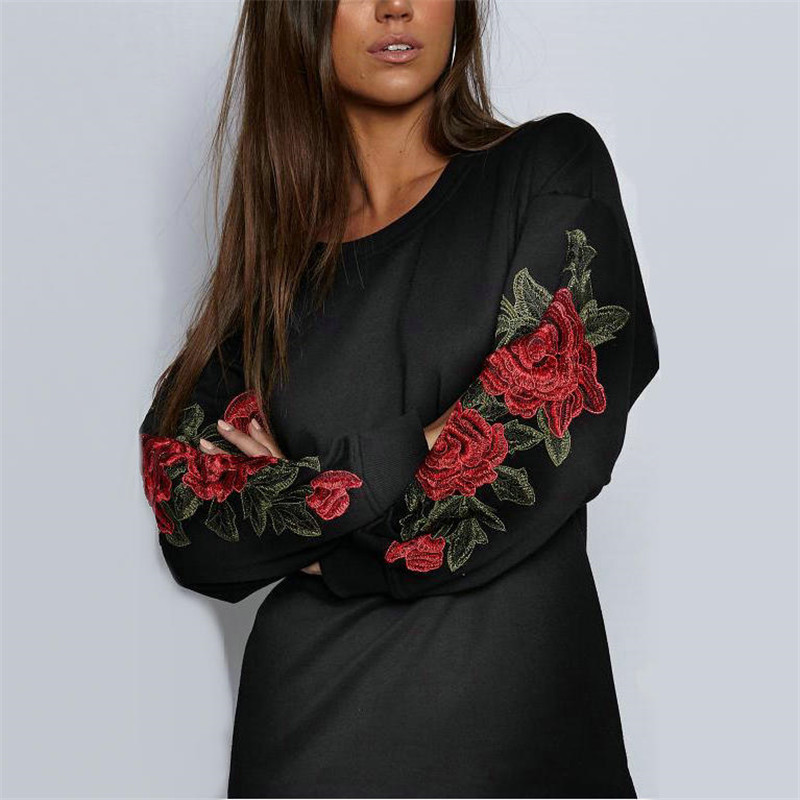 EW2446 Pretty Embroidered Top Black