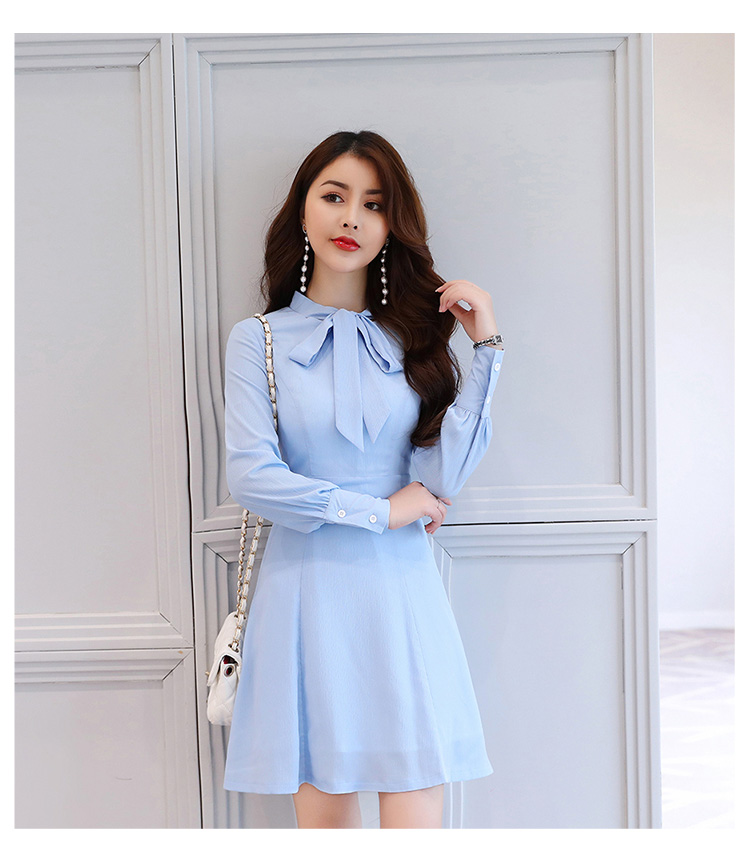 EW2463 Pretty Dress Light Blue