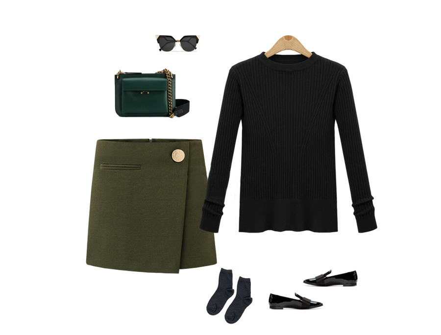 EW2470 Stylish Knit Top Black