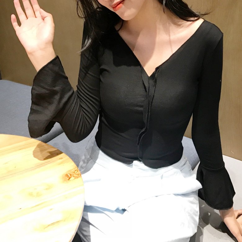 EW2485 Stylish Top Black