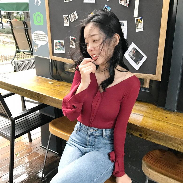 EW2485 Stylish Top Maroon