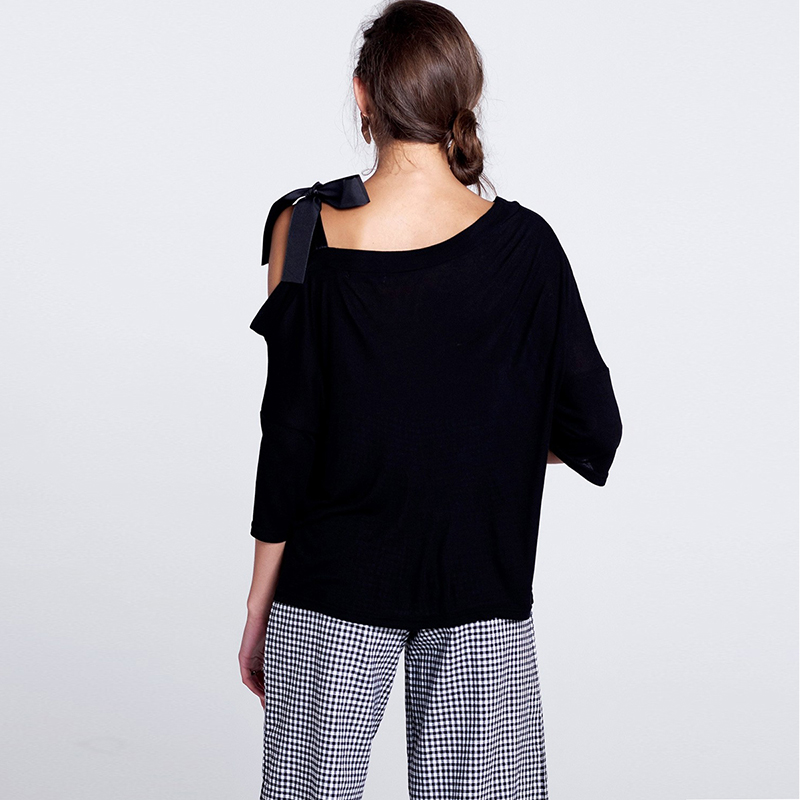 EW2487 Stylish Top Black