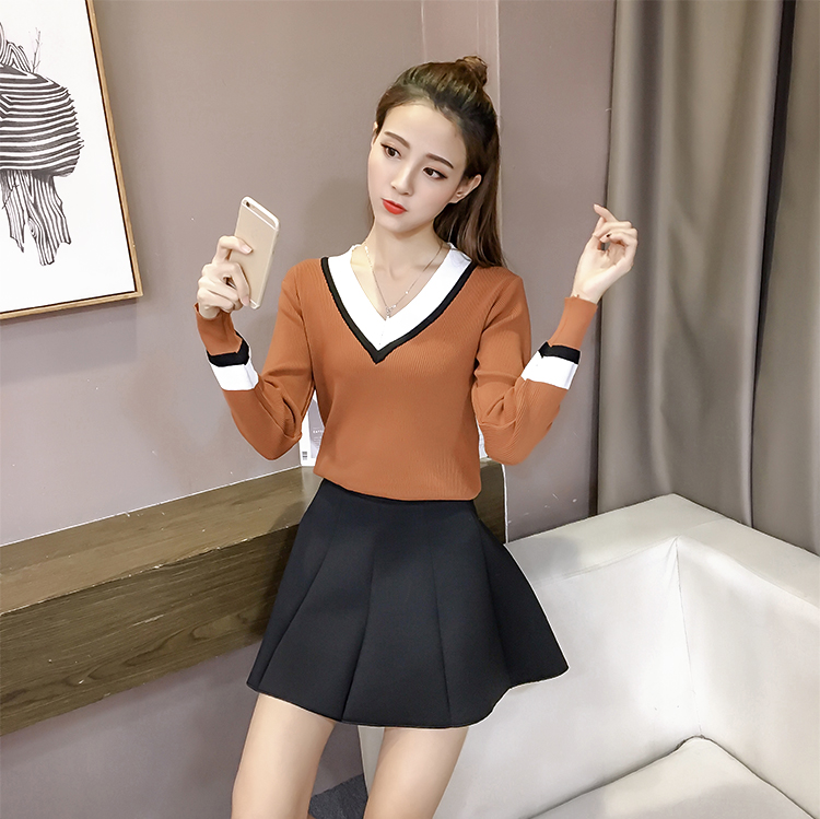 EW20251 Stylish Top Brown