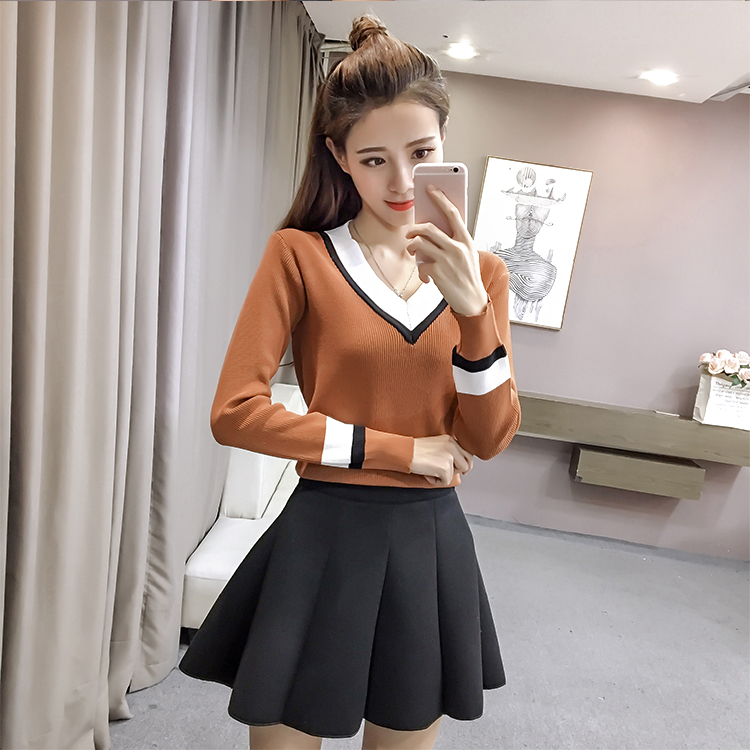 EW20251 Stylish Top Brown