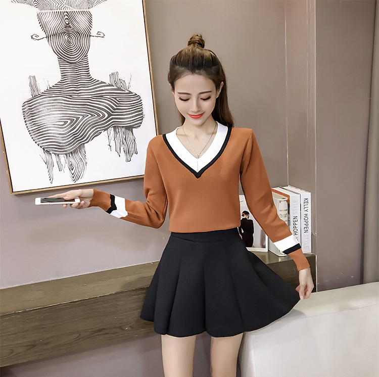 EW20251 Stylish Top Brown