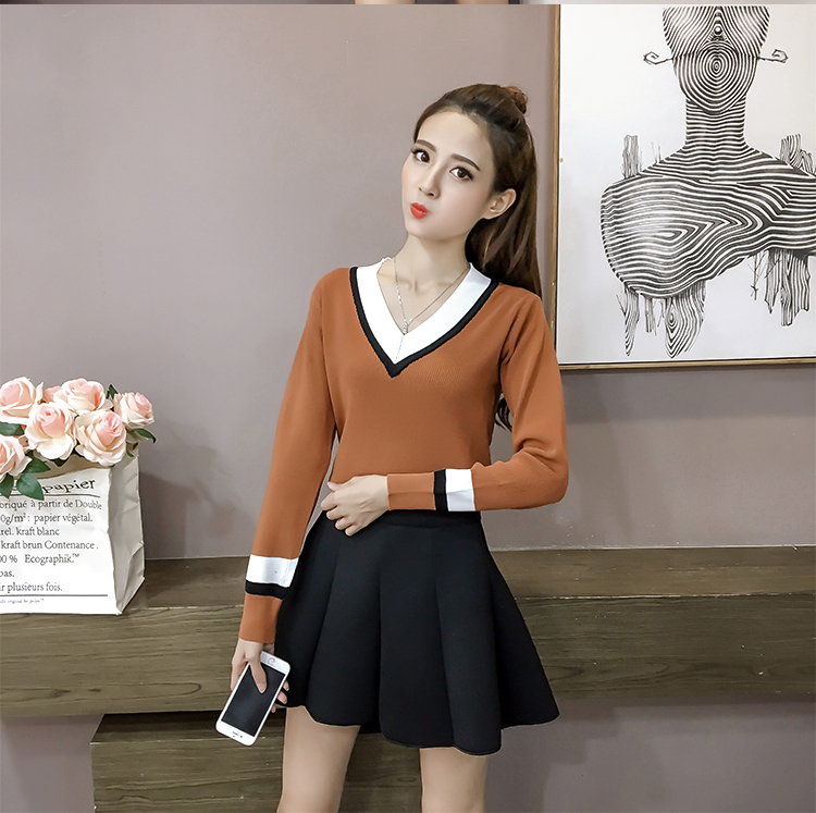 EW20251 Stylish Top Brown