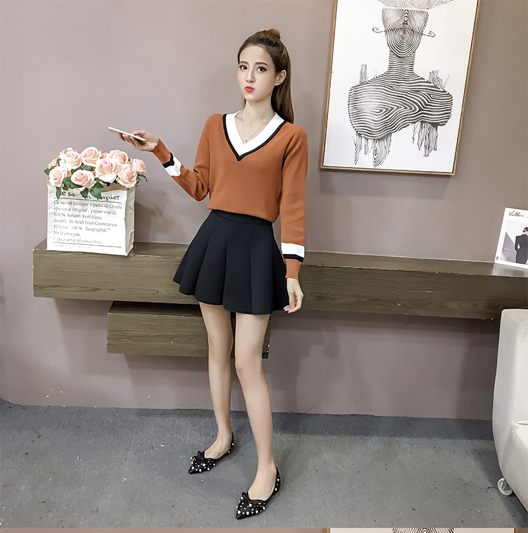EW20251 Stylish Top Brown