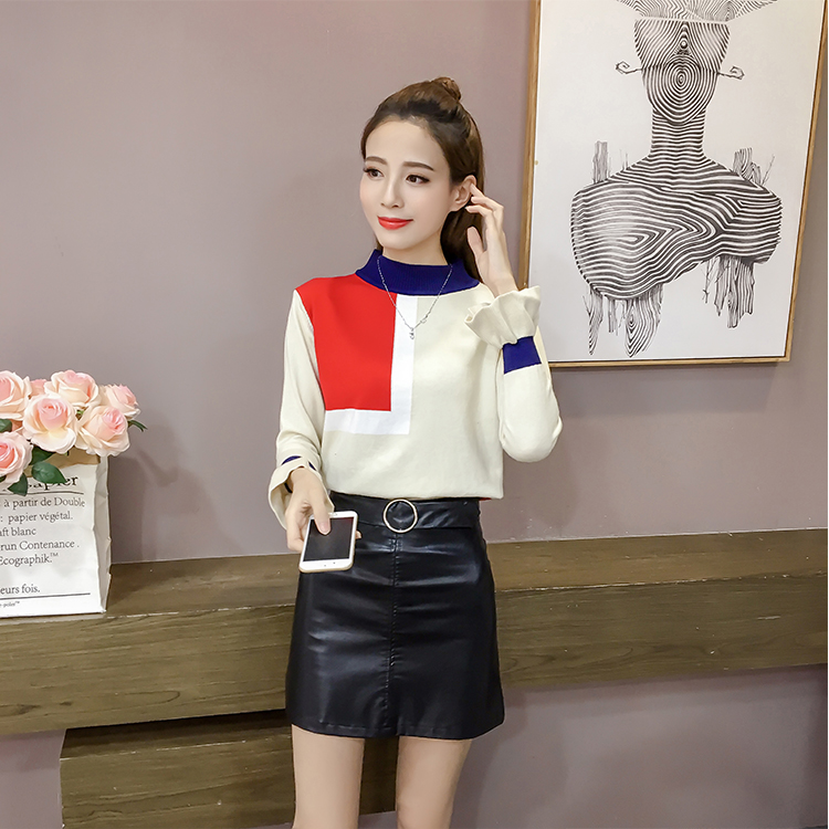 EW20299 Trendy Top Almond