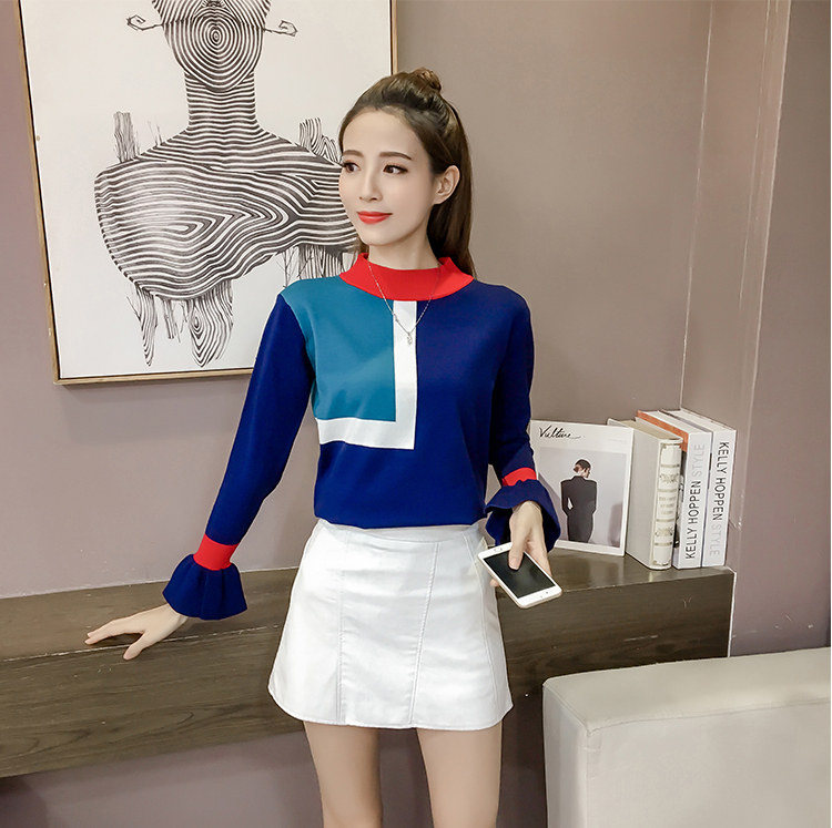 EW20299 Trendy Top Blue