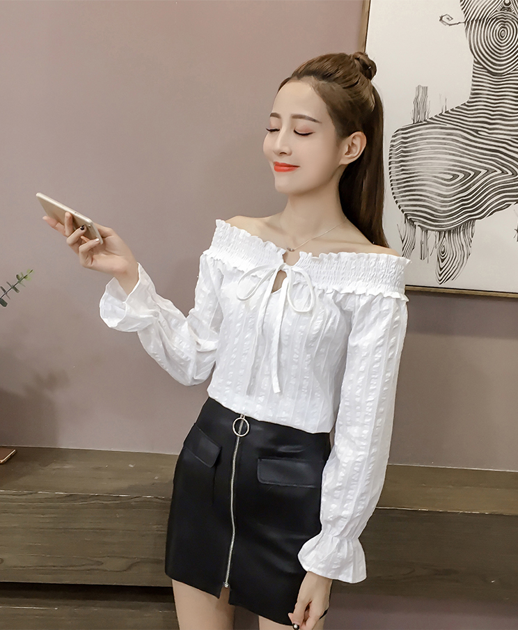 EW2502 Off-Shoulder Top White