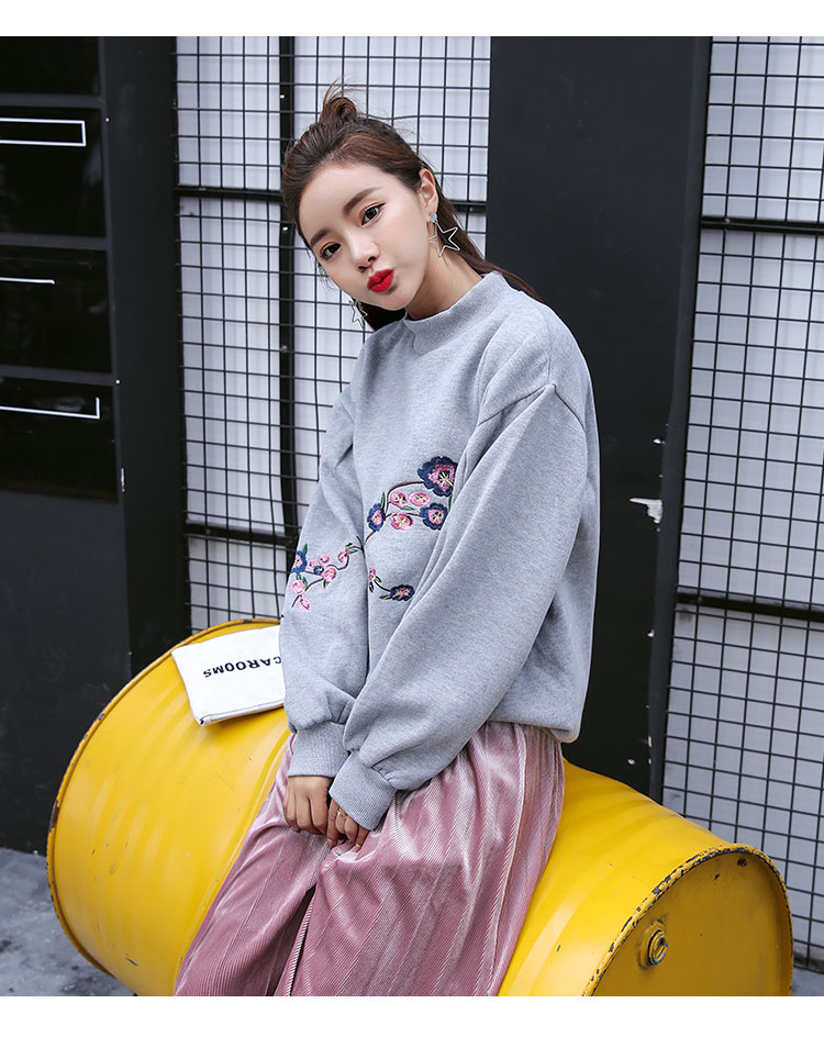 EW20350 Pretty Sweater Top Grey