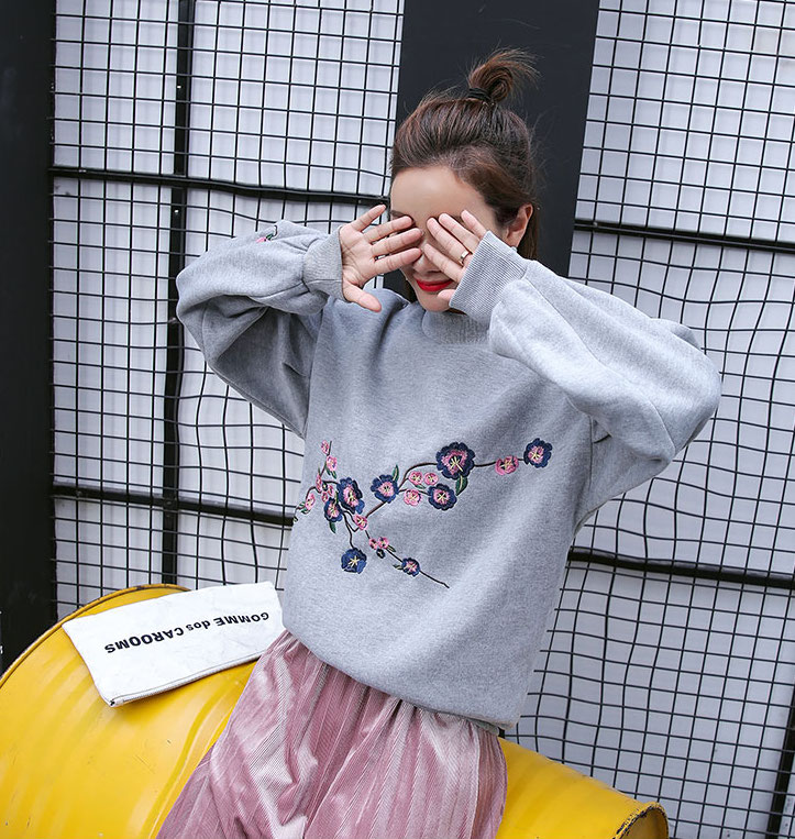 EW20350 Pretty Sweater Top Grey