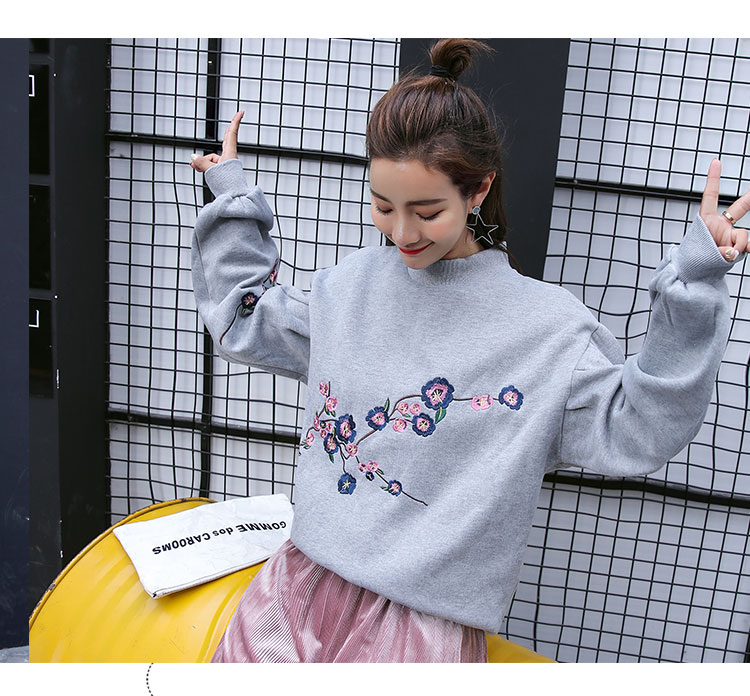 EW20350 Pretty Sweater Top Grey