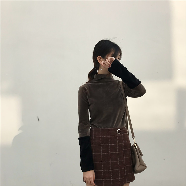 EW20352 Stylish Velvet Top Dark Brown