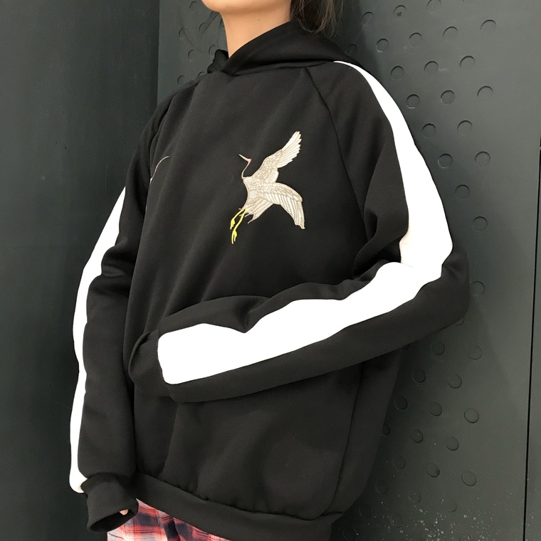 EW20412 Fashion Hooded Top Black