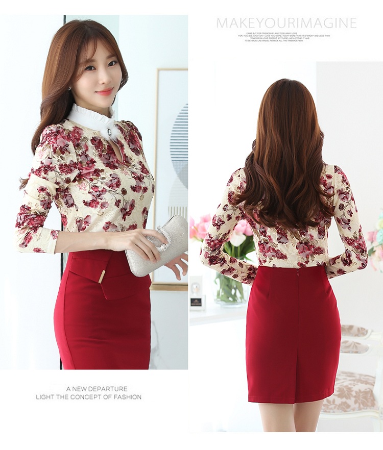 EW20416 Lovely Floral Top Red