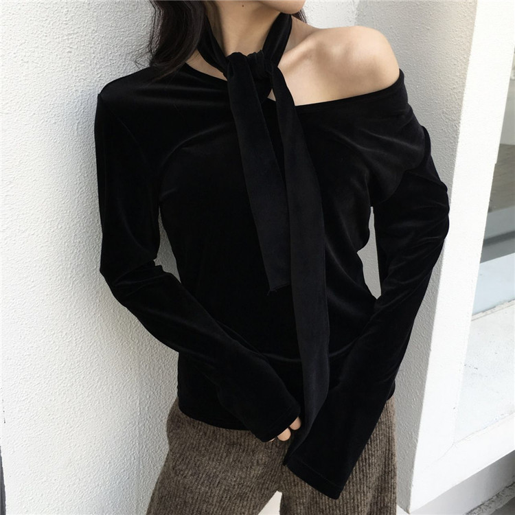 EW20429 Fashion Velvet Top Black
