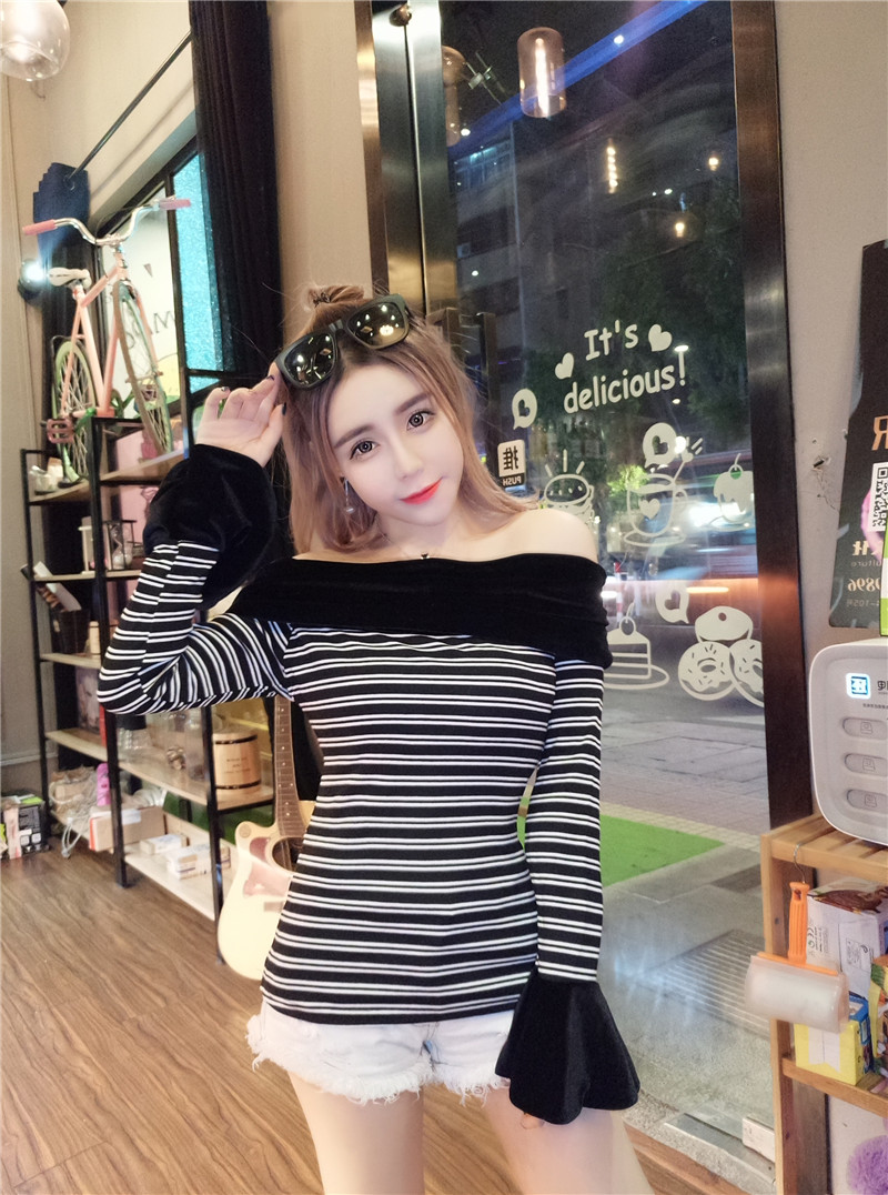 EW20454 Sexy Off-Shoulder Top Black