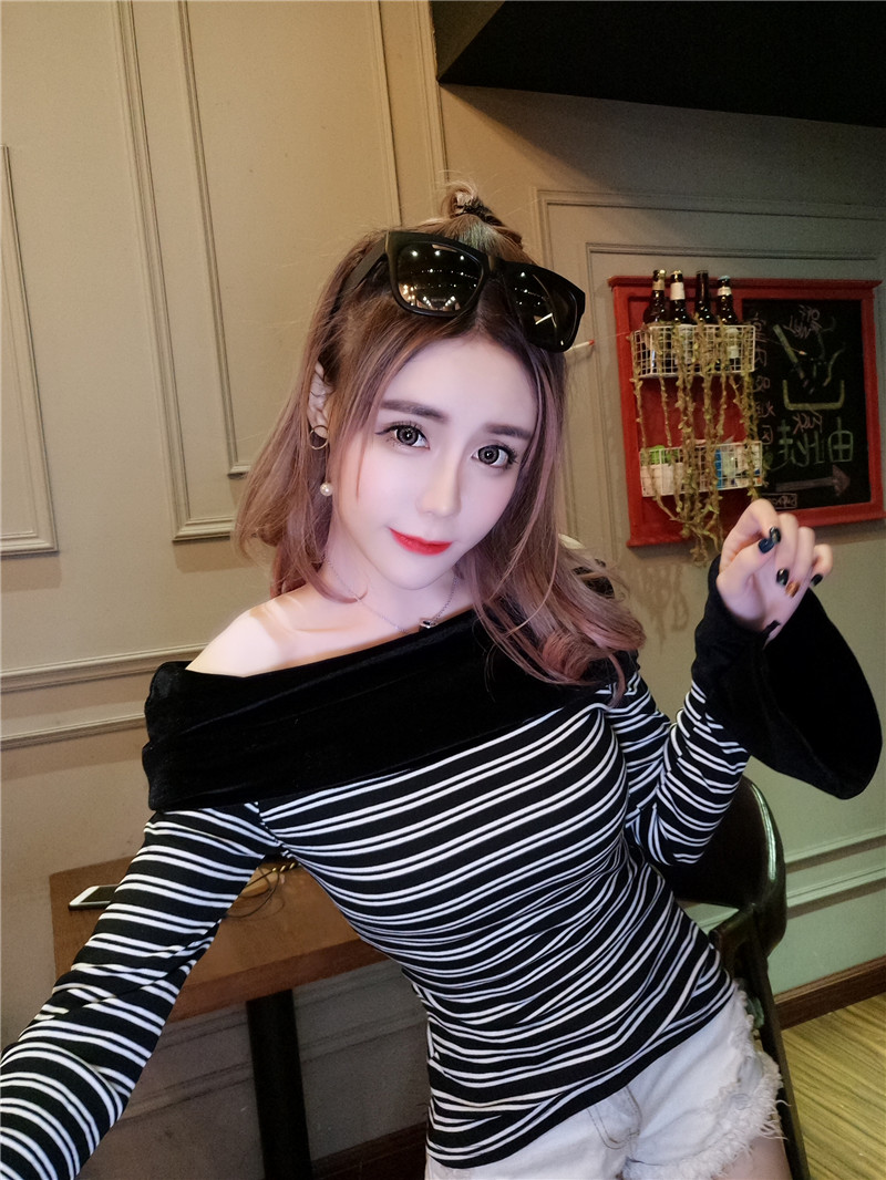 EW20454 Sexy Off-Shoulder Top Black