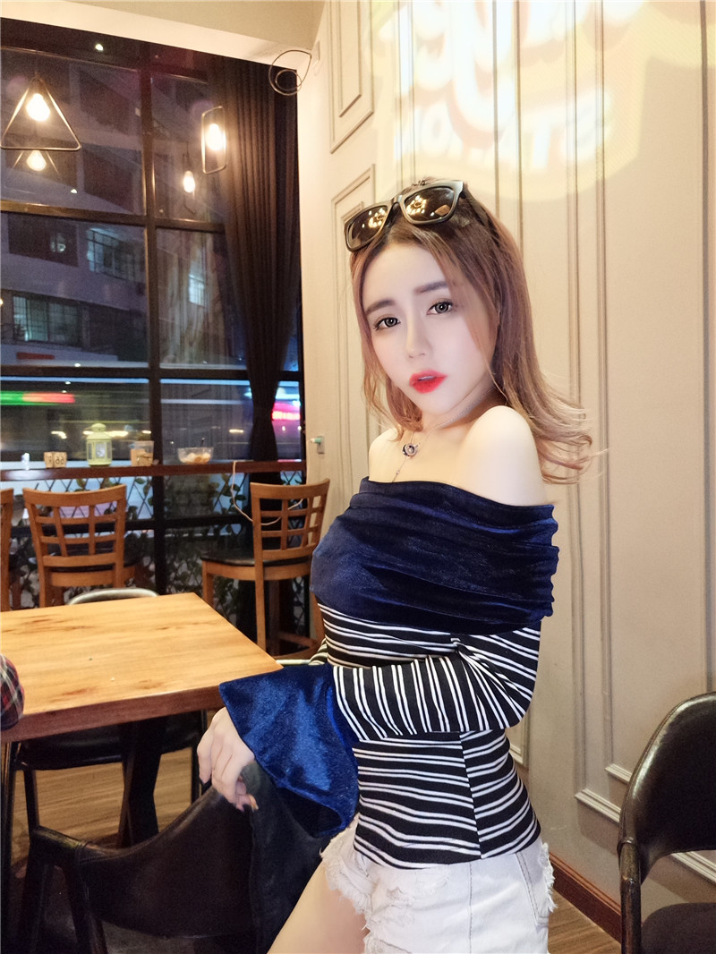 EW20454 Sexy Off-Shoulder Top Blue
