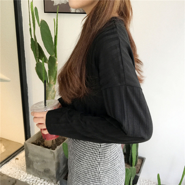 EW20463 Fashion Knit Top Black