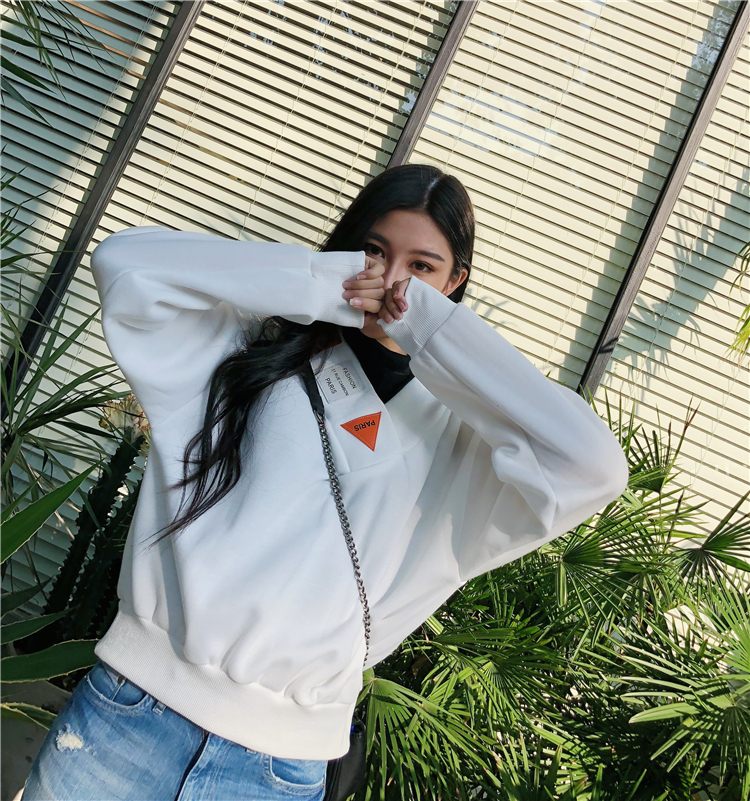 EW20474 Fashion Sweater Top White