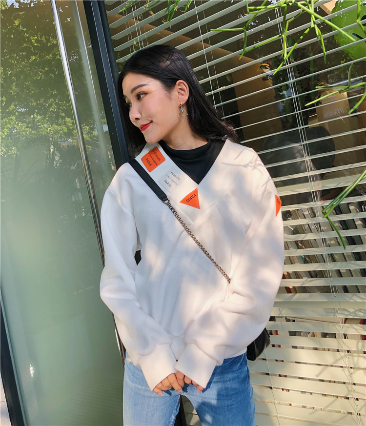 EW20474 Fashion Sweater Top White