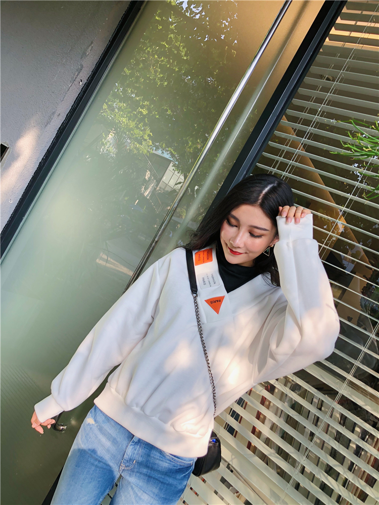 EW20474 Fashion Sweater Top White