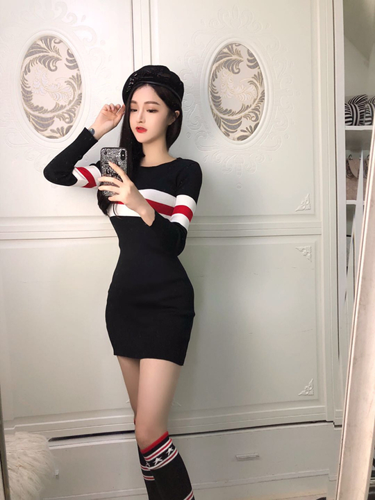 EW20495 Stylish Hugging Dress White Stripe