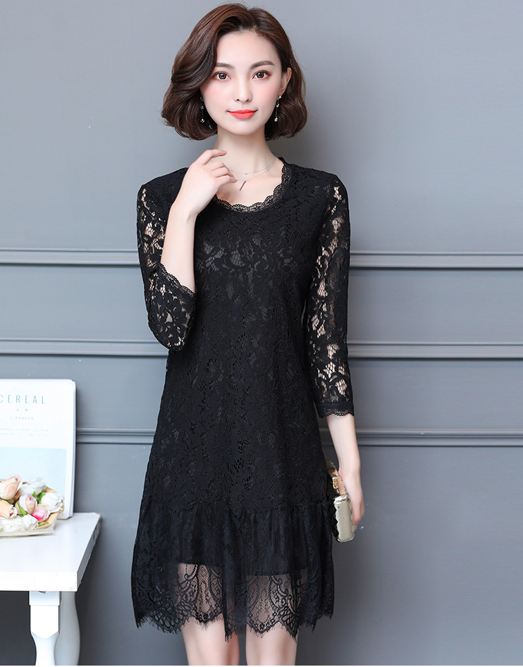 EW20505 Pretty Lace Dress Black
