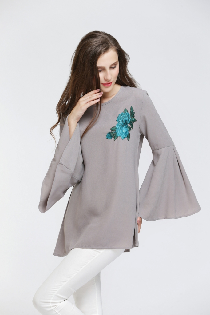 BM70053 Floral Blouse Grey