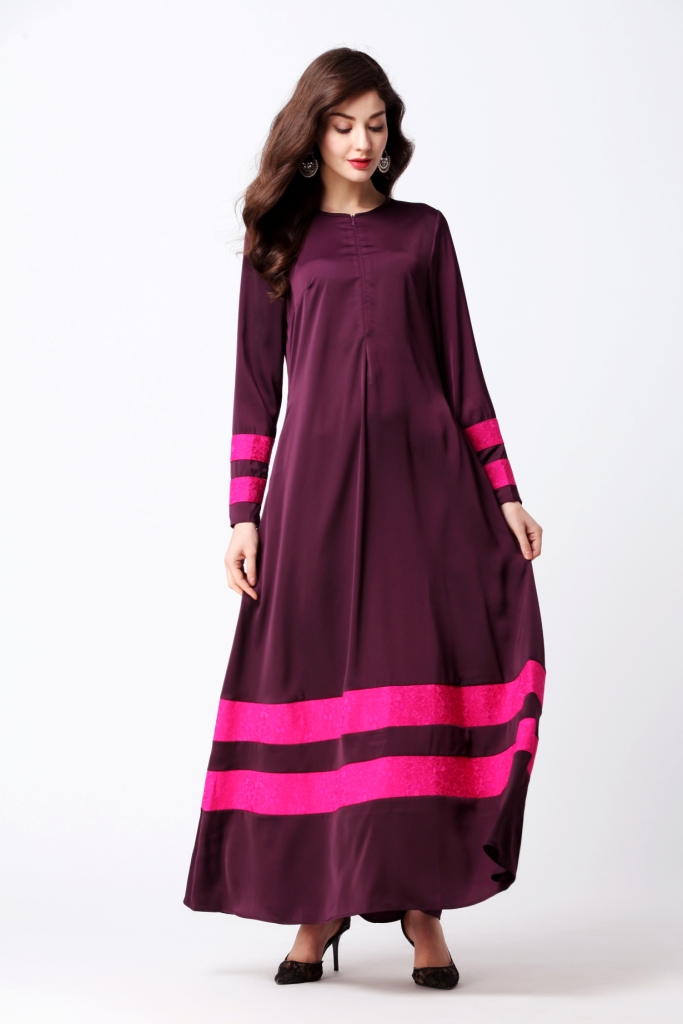 BM70066 Elegant Lace Satin Jubah Maroon