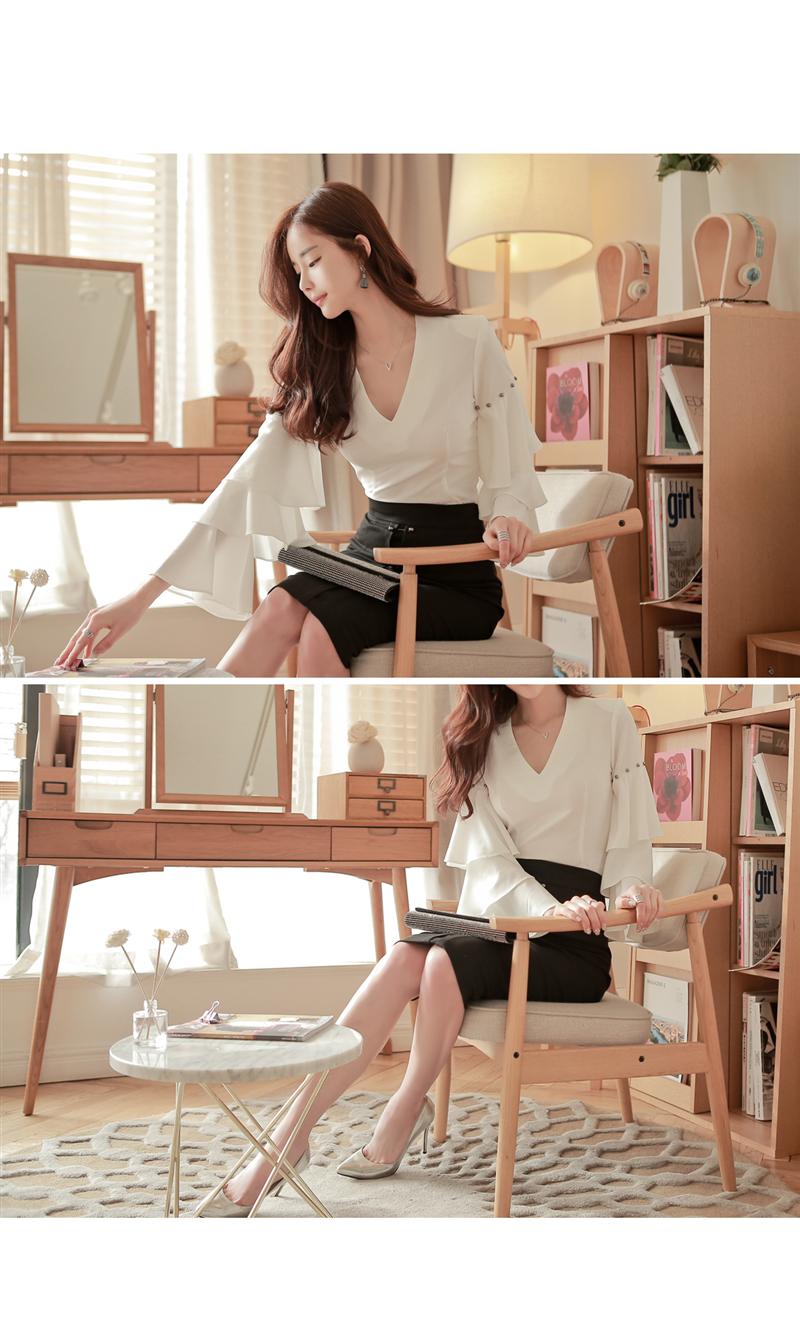 BM70082 Elegant Top White