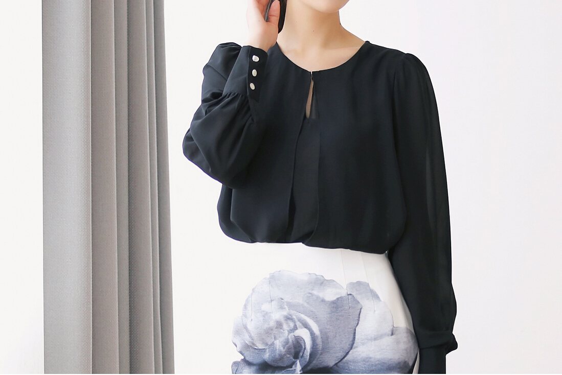 BM70089 Elegant Top and Skirt Set As Picture