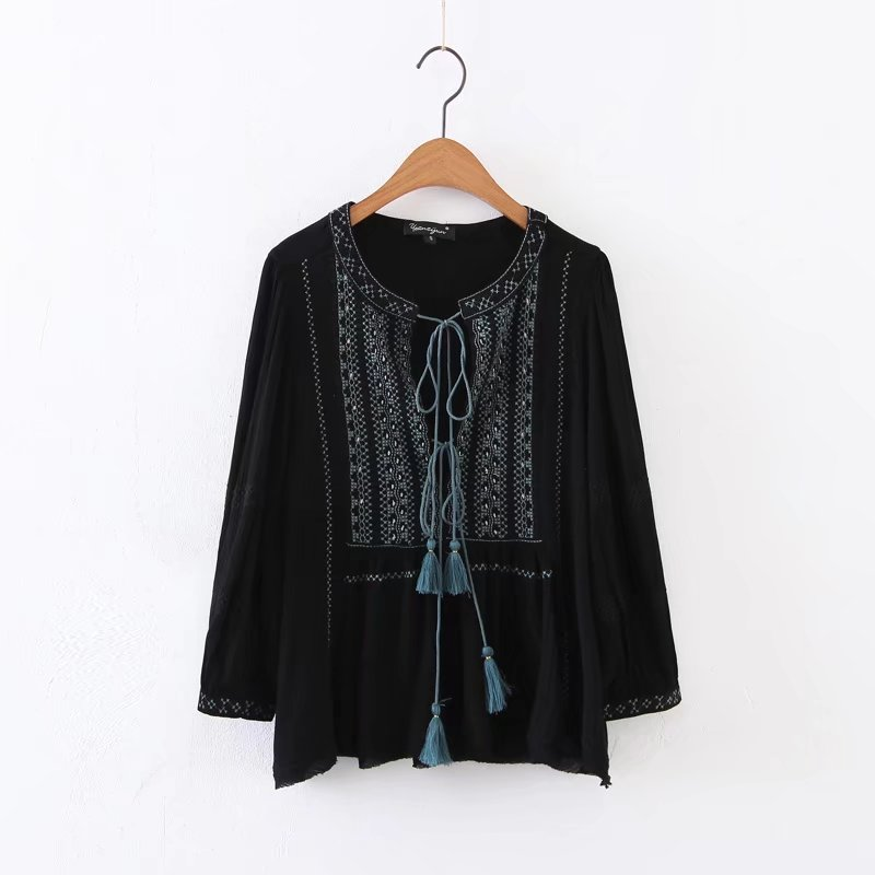 BM70100 Elegant Top Black 