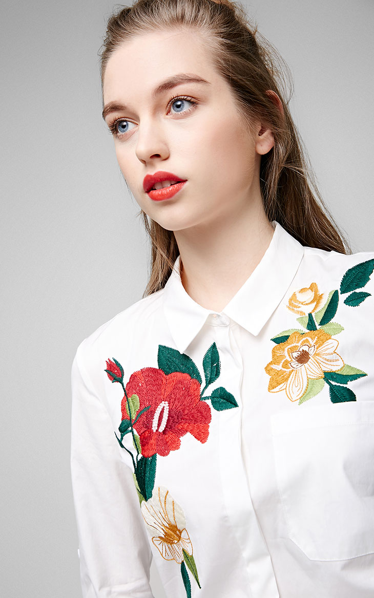 BM70190 Fashion Embroidered Top White