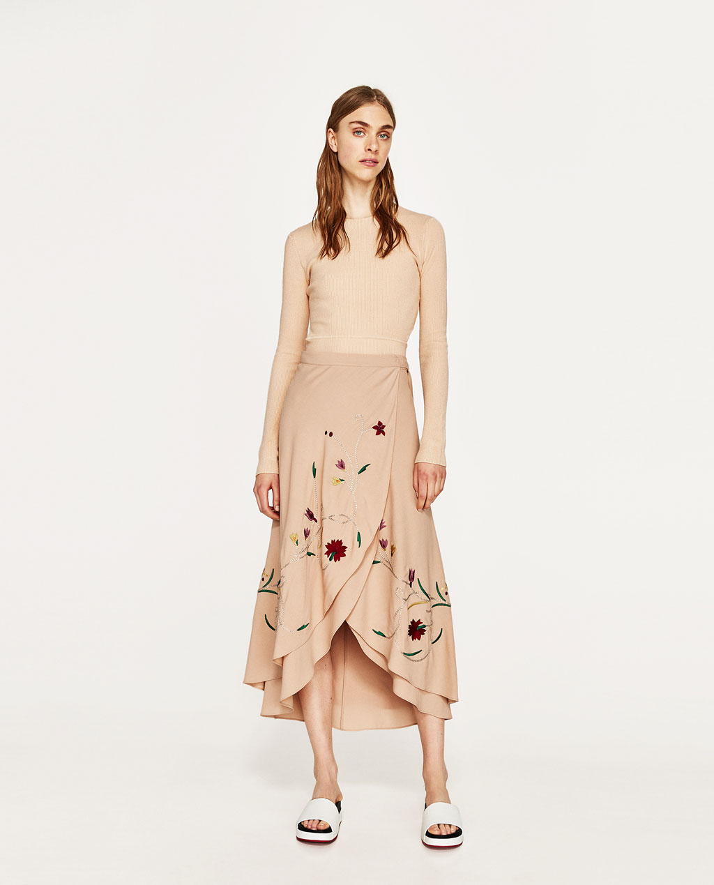BM70197 Elegant Skirt Almond
