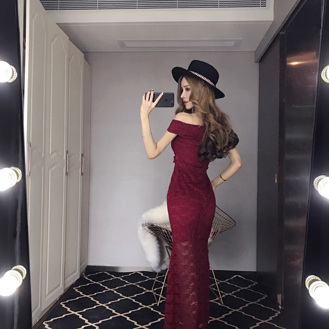 GW2213 Pretty Off Shoulder Dress Maroon