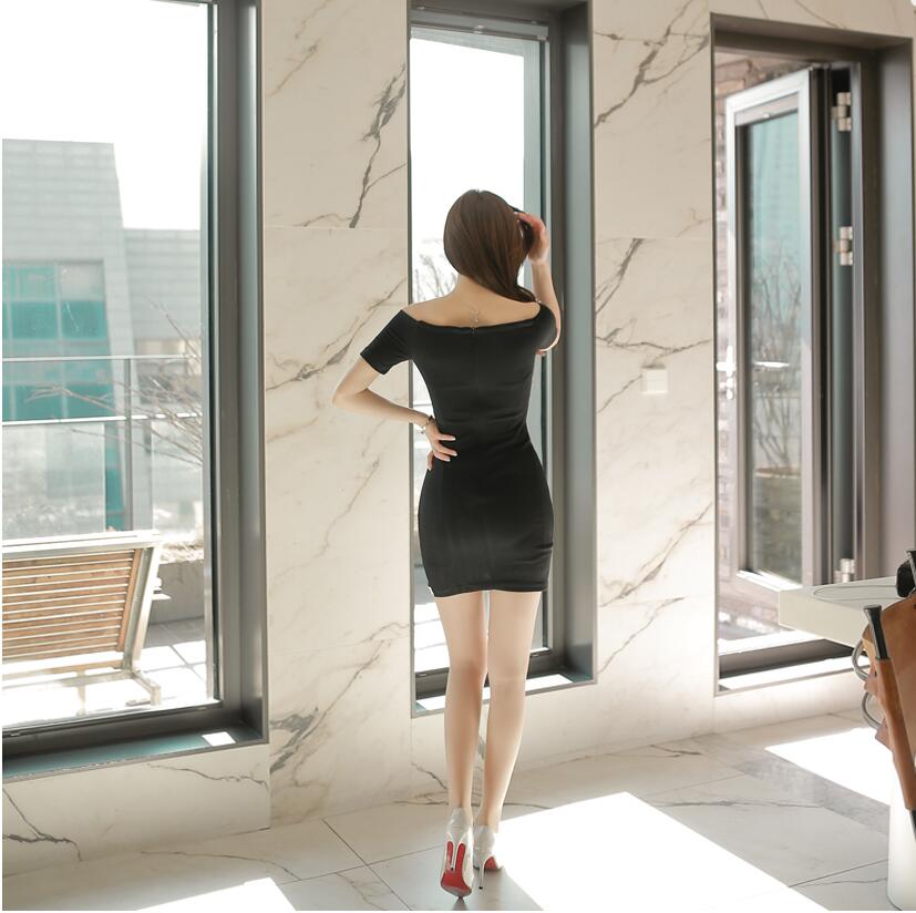 BM70266 Off-Shoulder Dress As Picture